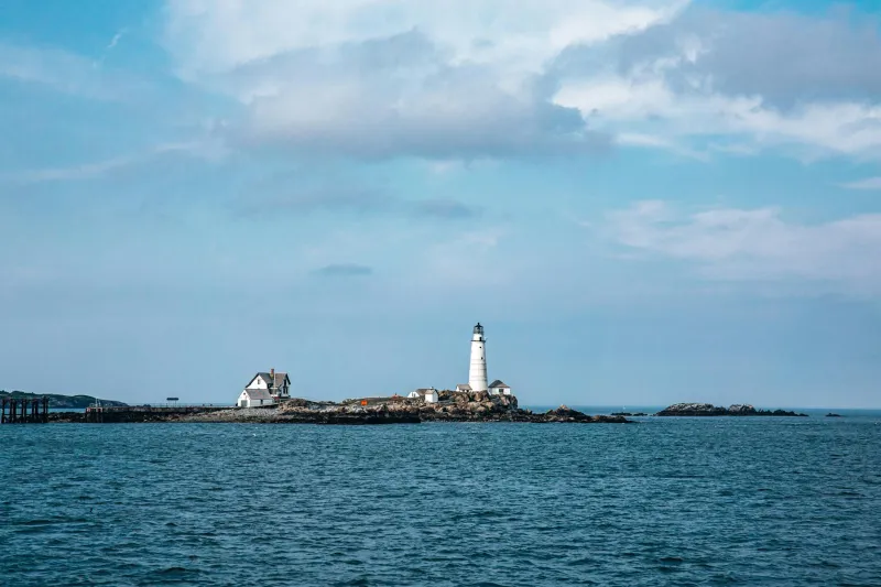 The Stubborn Keeper Who Ran a Lighthouse That Officially Didn't Exist